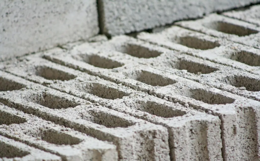 Bloczki betonowe – fundament solidnych i trwałych konstrukcji