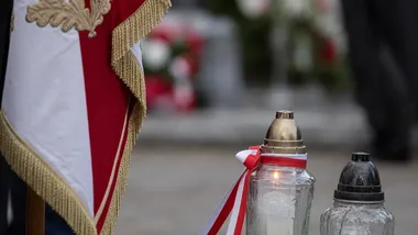 Trzy polskie groby pod opieką uczniów z Pszenna. Uroczystość w Belgii