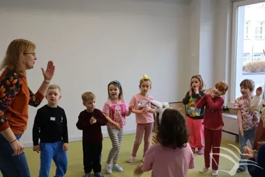 Świdnicka biblioteka wykręciła dzieciom jajkową przygodę z książką