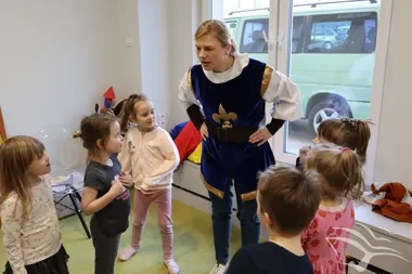 W Świdnicy rycerska opowieść uczy, że siła nie zawsze znaczy walka