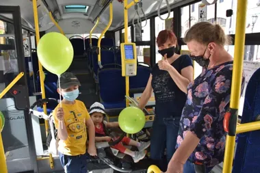 Książka zamiast biletu - Świdnica zamieni autobus w ruchomą czytelnię