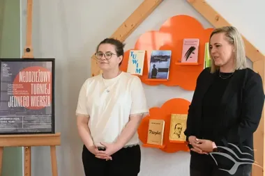 Młodzi świdniczanie rozkręcili poetycki pojedynek w bibliotece