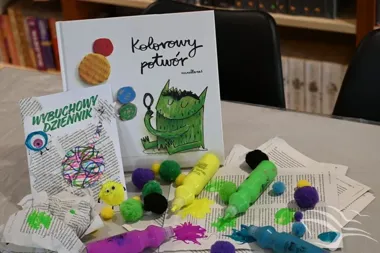 W Świdnicy dzieci uczą się kolorować emocje podczas Morelove Opowieści