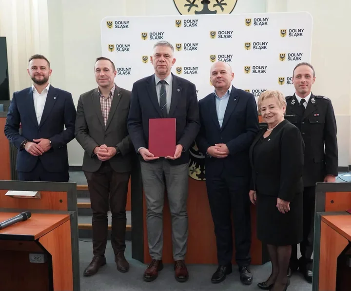 OSP Burkatów z dużym wsparciem. 150 tys. zł na nowy wóz strażacki