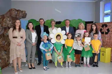 Przedszkolaki z gminy Świdnica zachwyciły sceną z recyklingu