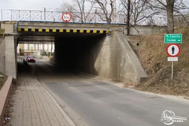 Awaria kabla pod wiaduktem. Kierowców czekają utrudnienia