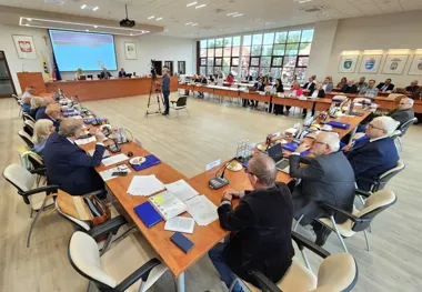 Dwa ważne wyróżnienia w Świdnicy. Profesor i harcmistrzyni docenieni