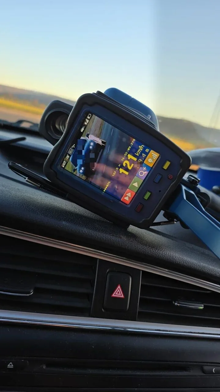 Trzy miesiące bez prawa jazdy - BMW namierzone na 141 km/h kilka godzin po nowelizacji