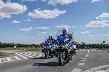 Słoneczna niedziela w Świdnicy - policja przypomina o zasadach