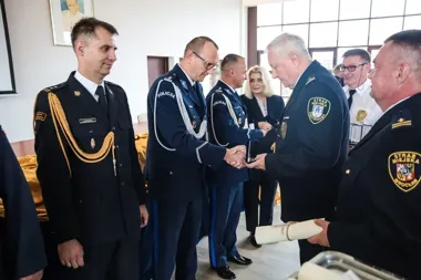 35 lat Straży Miejskiej w Świdnicy. Odznaczenia dla policjantów