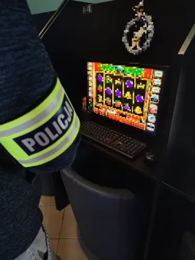 W Świdnicy padł kolejny punkt nielegalnego hazardu - policja zabezpieczyła sprzęt