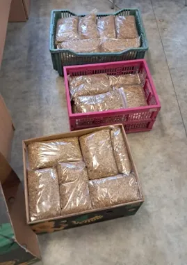 45 worków tytoniu w mieszkaniu - policja i celnicy weszli po operacyjnej informacji