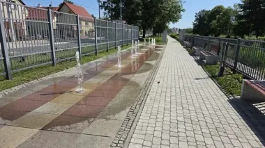 Fontanna na ul. Dolnej znów działa po zniszczeniach po powodzi